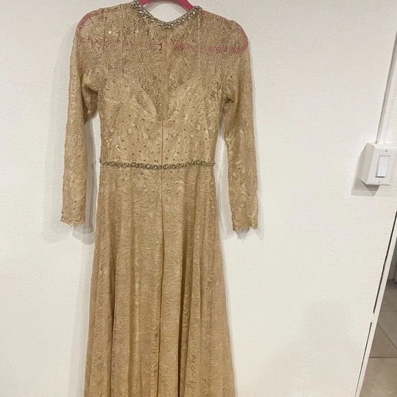 NEW Mac Duggal Long Sleeve Floral Sequin Lace A-Line Gown Size 6 - Picture 4 of 4